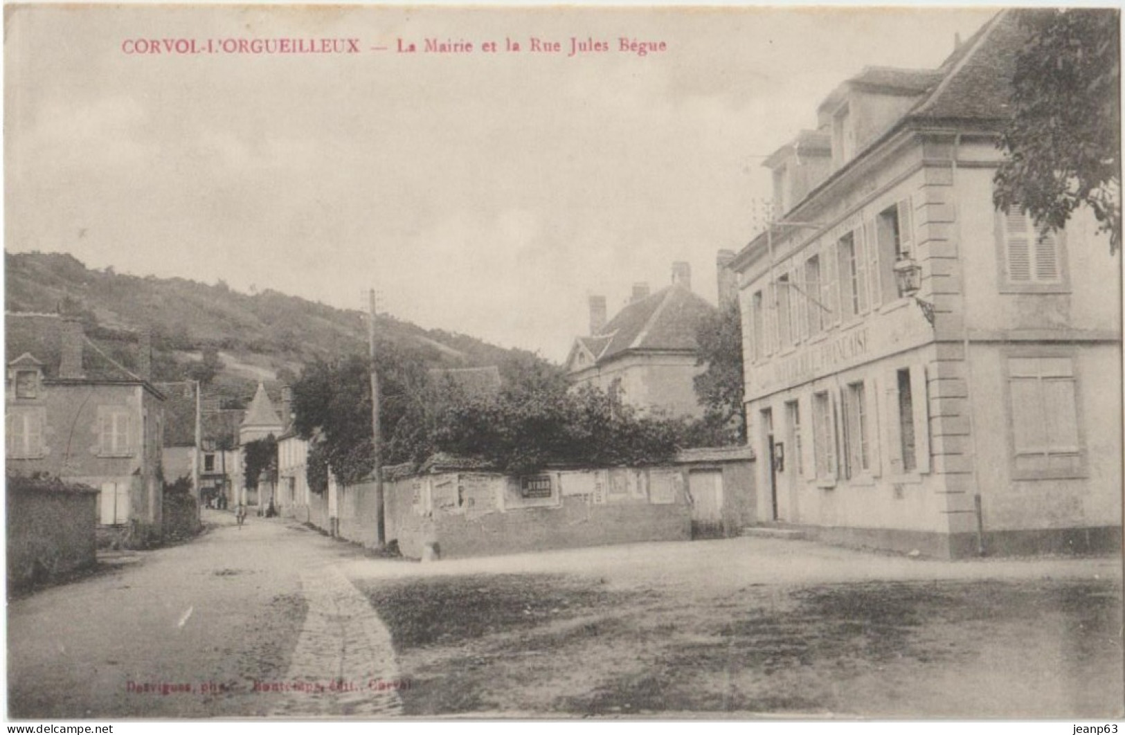 CORVOL-L'ORGUEILLEUX - La Mairie Et La Rue Jules Bègue - Autres & Non Classés