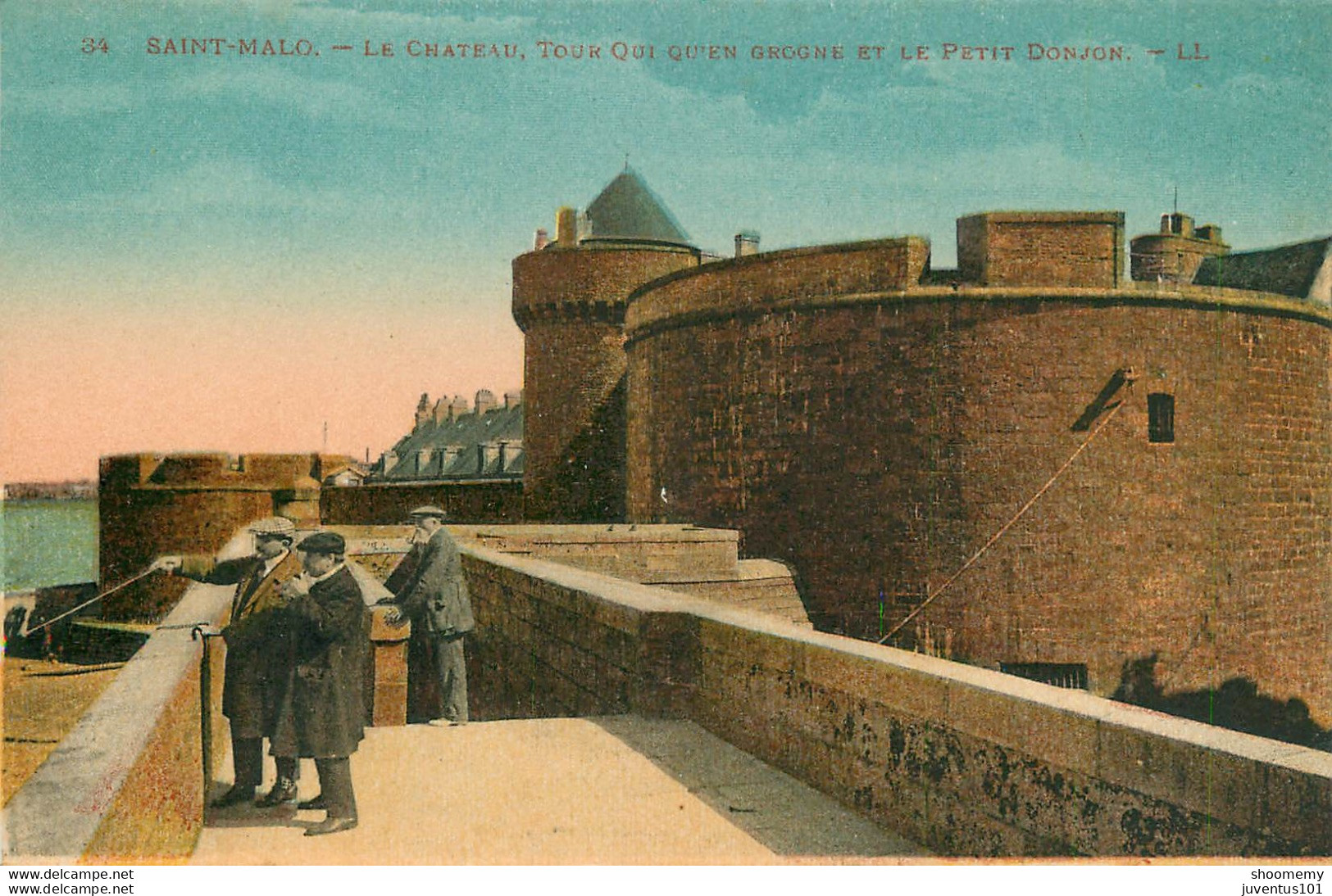 CPA Saint Malo-Le Château     L1451 - Saint Malo