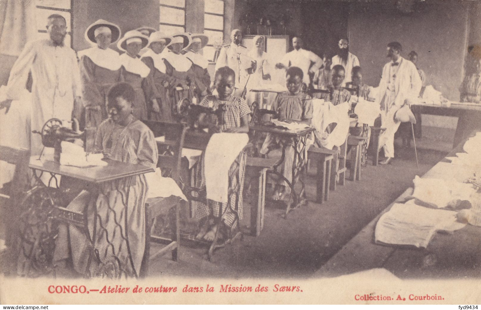CPA - Atelier De Couture Dans La Mission Des Sœurs - Congo Francese