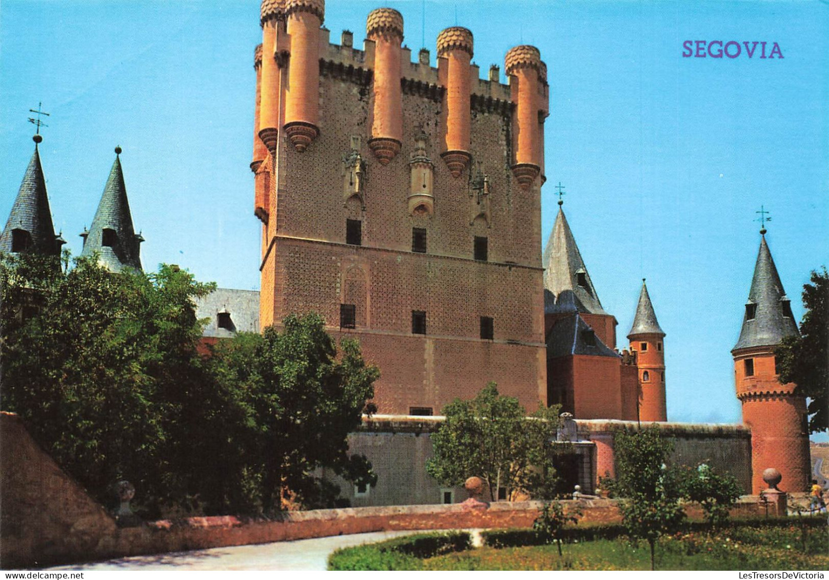 ESPAGNE - Segovia - El Alcazar - L'Alcazar - The Alcazar - Vue Générale - De L'extérieure - Carte Postale - Segovia