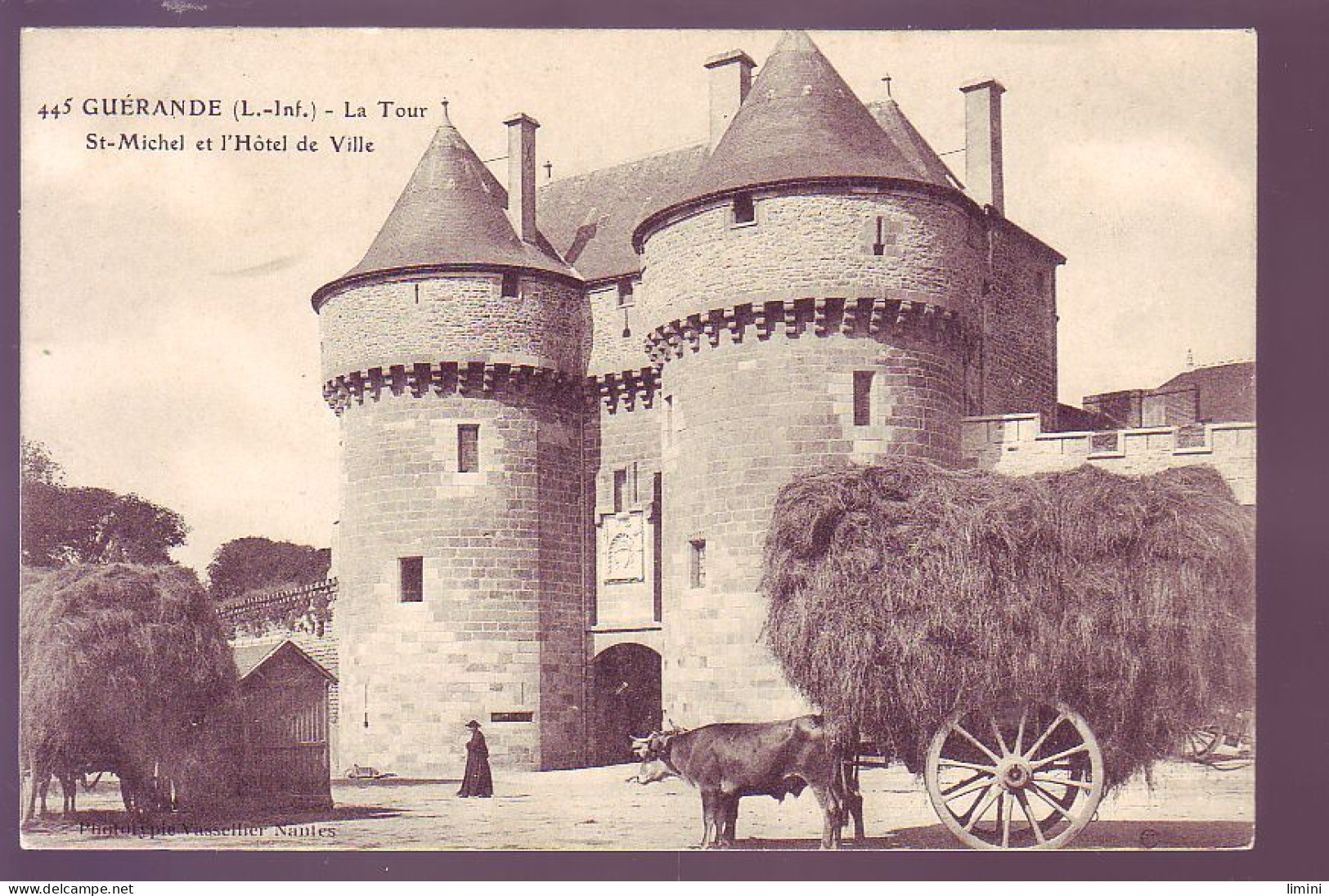 44  - GUERANDE - TOUR SAINT-MICHEL Et HÔTEL De VILLE - ATTELAGE - ANIMÉE - - Guérande