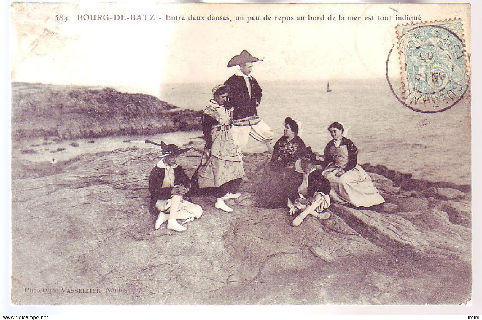 44 - BOURG -de-BATZ - GROUPE De DANSEURS EN COSTUME - BORD De MER - - Batz-sur-Mer (Bourg De B.)