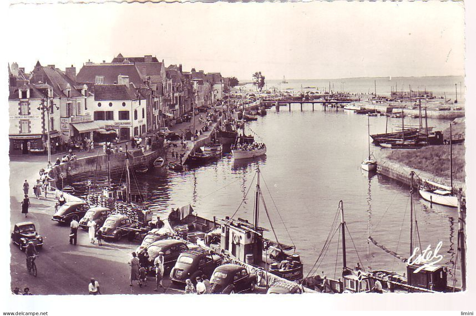 44 - LE CROISIC - VUE GÉNÉRALE Du PORT - AUTOMOBILE  (4CV, 203, ETC...) - ANIMÉE  - - Le Croisic