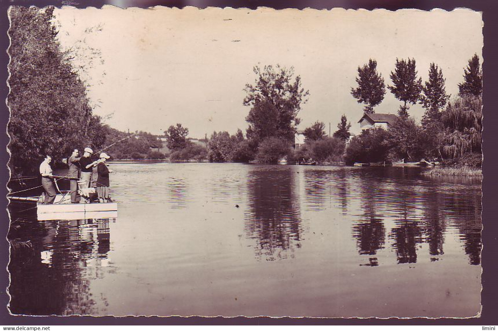 77 - ESBLY - BORDS De MARNE - PÊCHEURS à La LIGNE - ANIMÉE - - Esbly