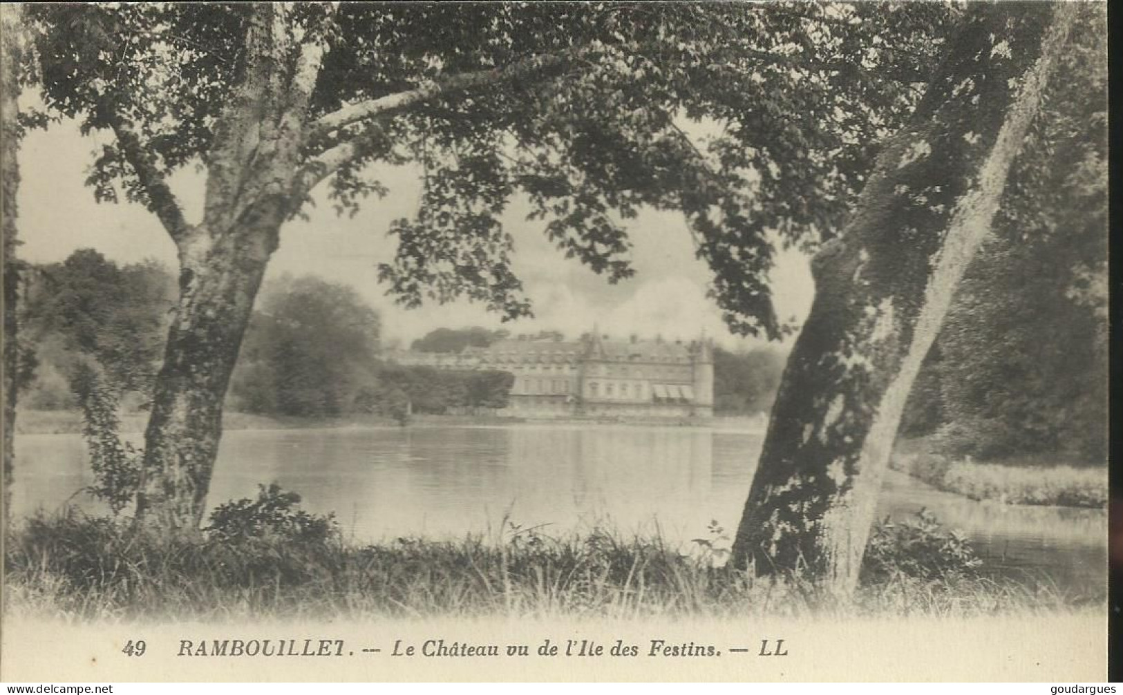 Rambouillet - Le Château Vu De L'Ile Des Festins - (P) - Rambouillet (Castello)