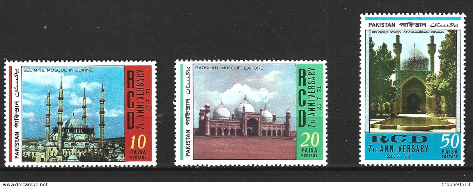 PAKISTAN. N°302-4 De 1971. Mosquées. - Moschee E Sinagoghe