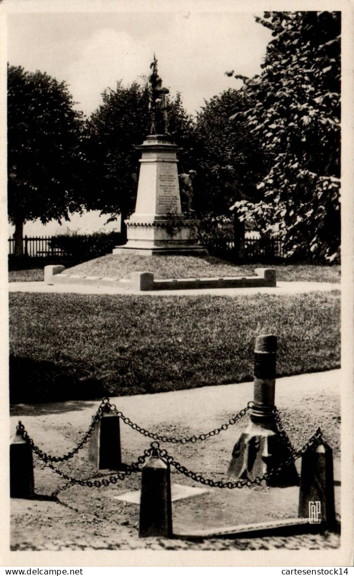 N°2039 W -cpsm Avranches -la Pierre Henri II Et Monument Du Souvenir- - Avranches