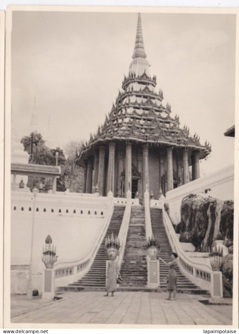 Photo De Particulier INDOCHINE  CAMBODGE  ANGKOR THOM  Art Khmer Palais  Pagode A Identifier    Réf 30329 - Asie