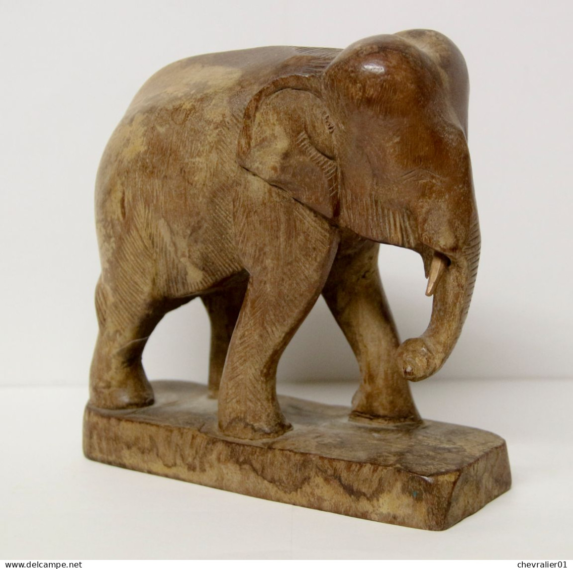 Art-antiquité_sculpture En Bois_Statuette D'éléphant Asiatique - Madera