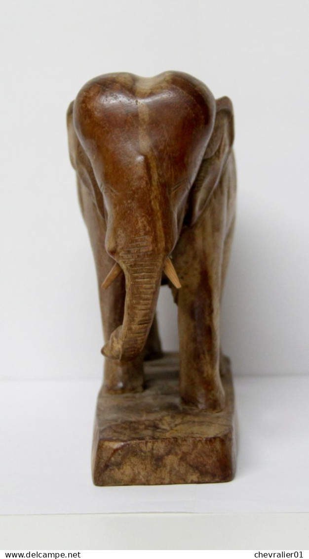 Art-antiquité_sculpture En Bois_Statuette D'éléphant Asiatique - Madera