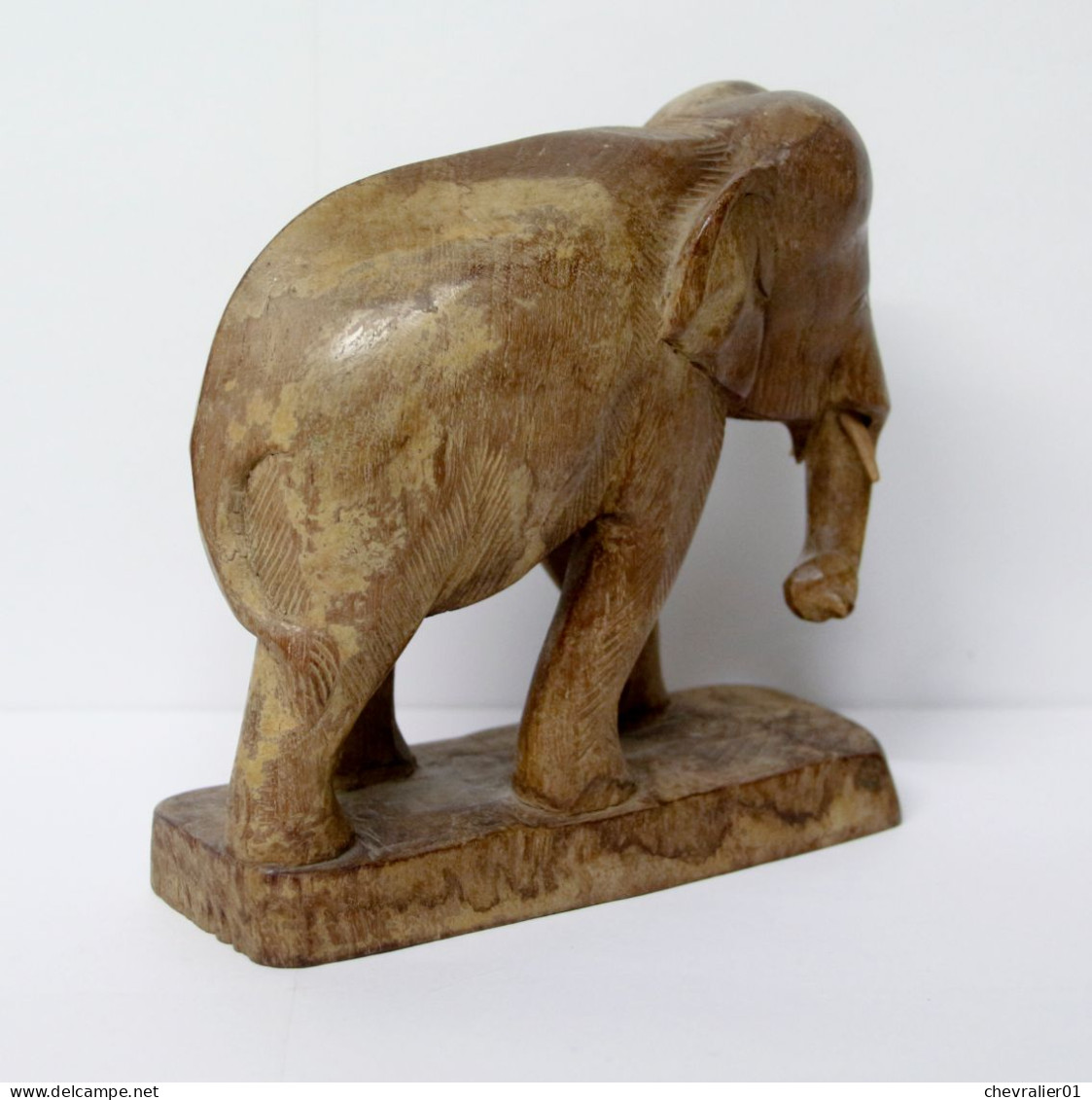 Art-antiquité_sculpture en bois_Statuette d'éléphant asiatique