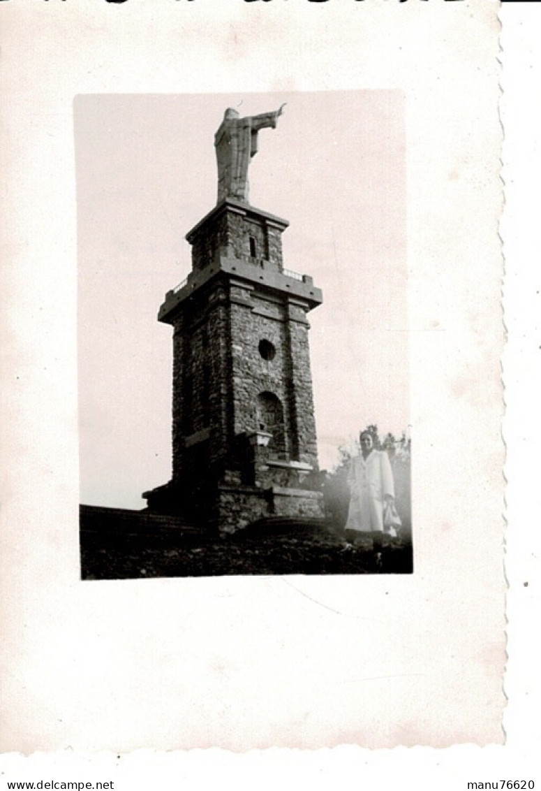 Ref 1 - Photo : Le Galz , Statue Du Christ érigée En 1930 ,Trois-Epis - France . - Europe