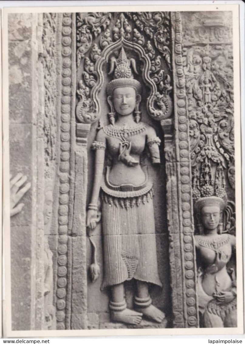 Photo De Particulier  INDOCHINE  CAMBODGE  ANGKOR THOM  Art Khmer Temple Statue A Situer & Identifier Réf 30337 - Asien