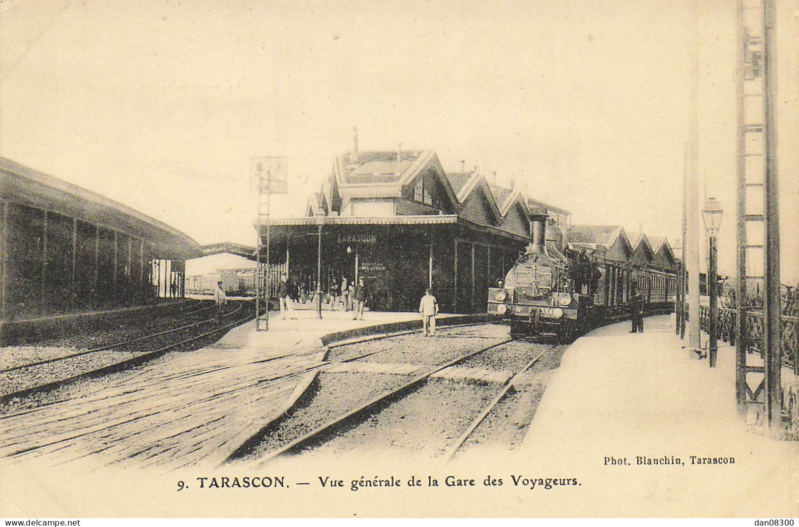 13 TARASCON VUE GENERALE DE LA GARE DES VOYAGEURS - Tarascon