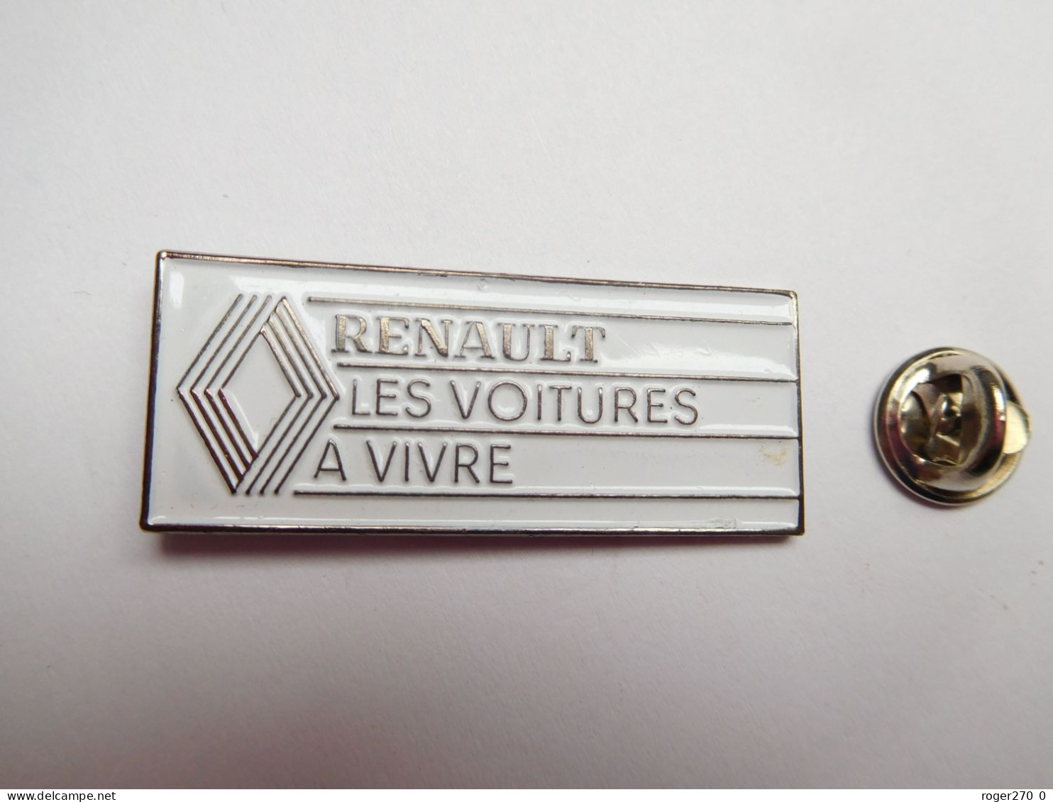Beau Pin's , Auto Renault , Les Voitures à Vivre , Non Signé - Renault