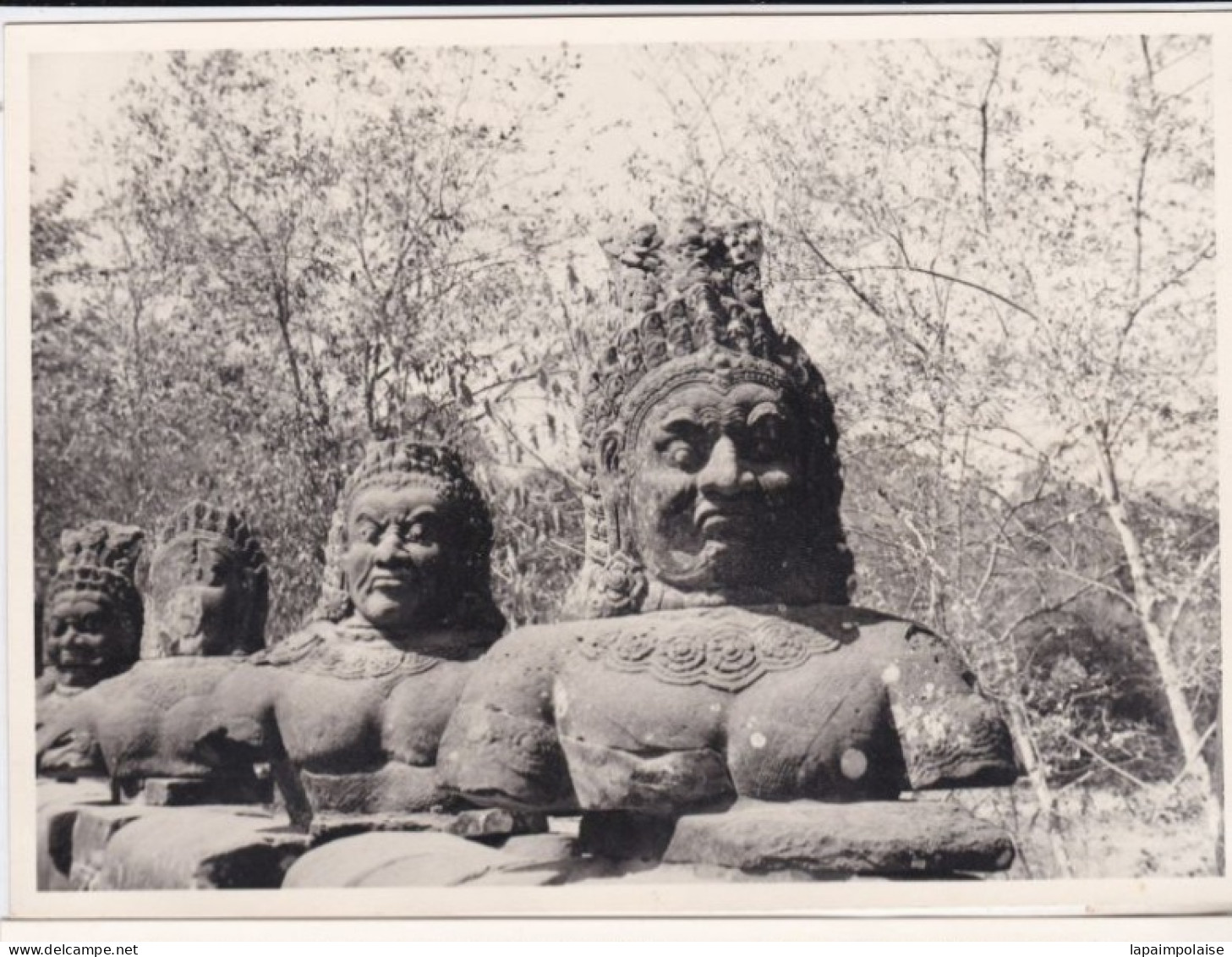 Photo De Particulier  INDOCHINE  CAMBODGE  ANGKOR THOM  Art Khmer Statues Monumentales  A Situer & Identifier Réf 30341 - Asie