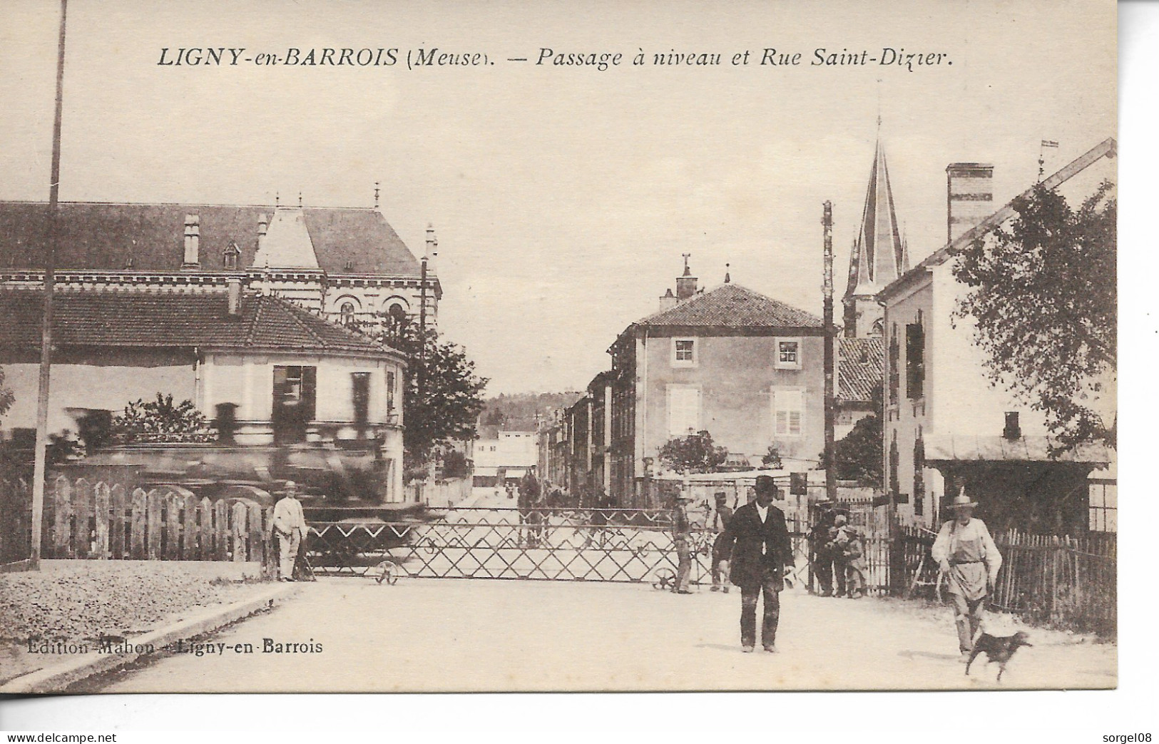 LIGNY EN BARROIS Passage à Niveau Et Rue Saint Dizier  Non Voyagé - Ligny En Barrois