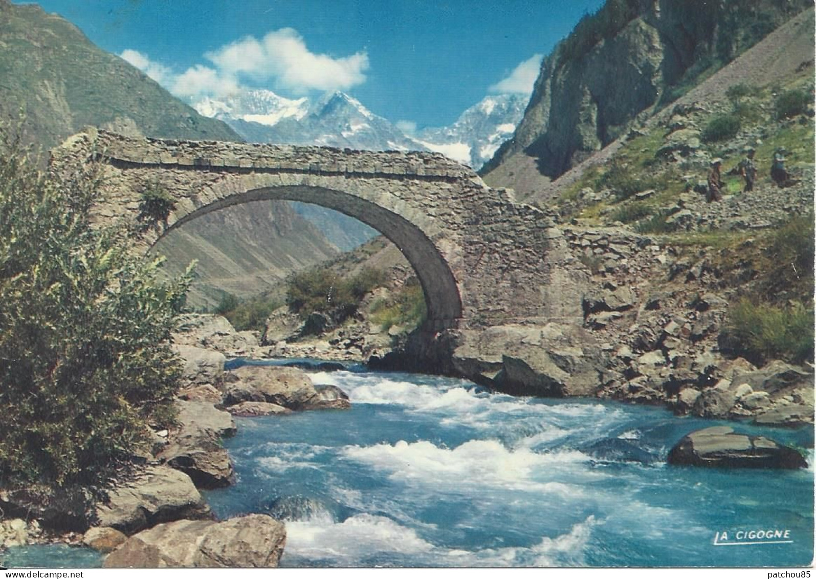 CPM  Le Pont Du Casset Et Les Bans  Dans Le Valgaudemar  Oblitérée à Espinasse Le 18-5-1976 - Bruggen