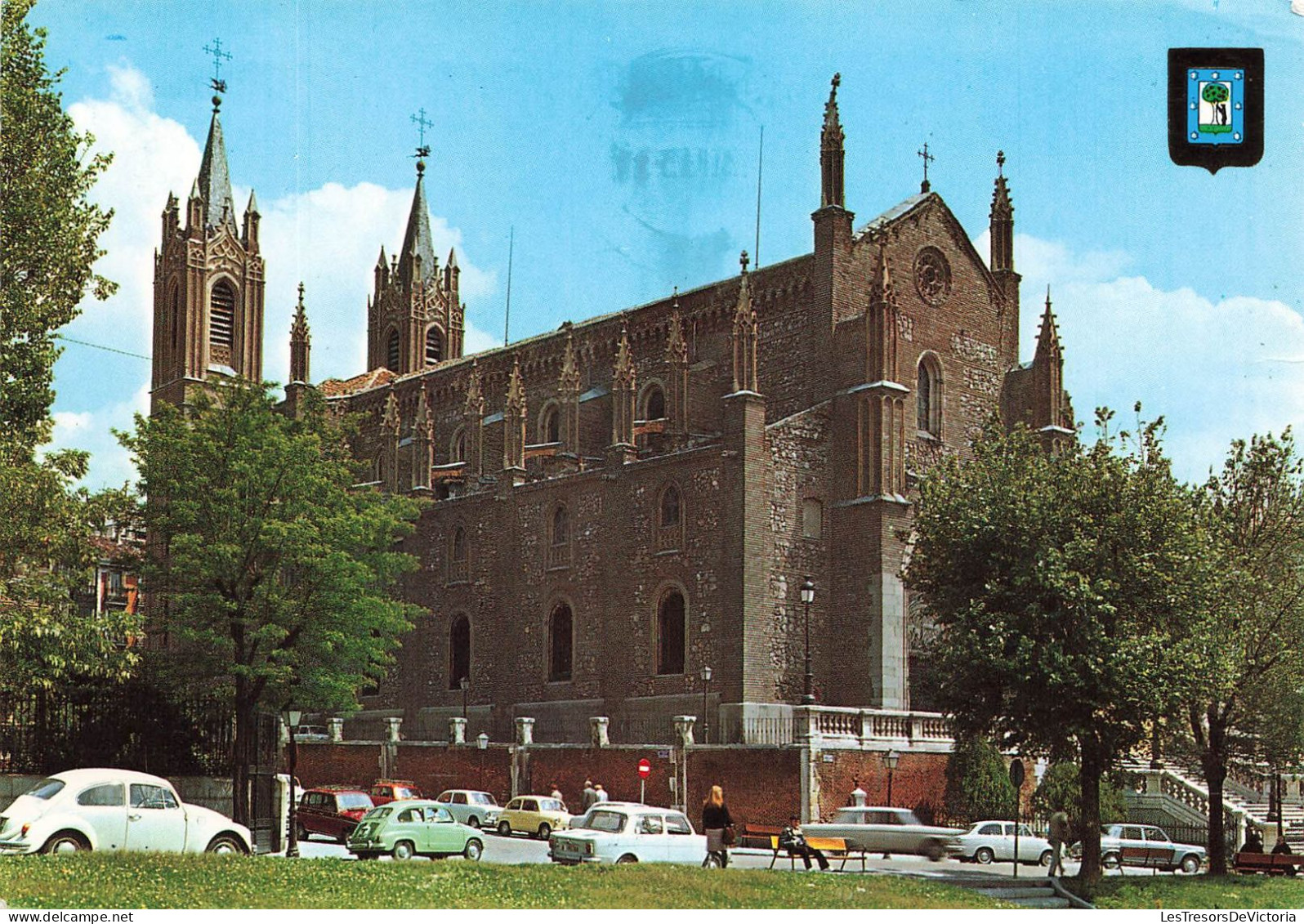 ESPAGNE - Madrid - Vue Sur L'église "Los Jerénimos" - Vue Générale - De L'extérieure - Animé - Carte Postale - Madrid