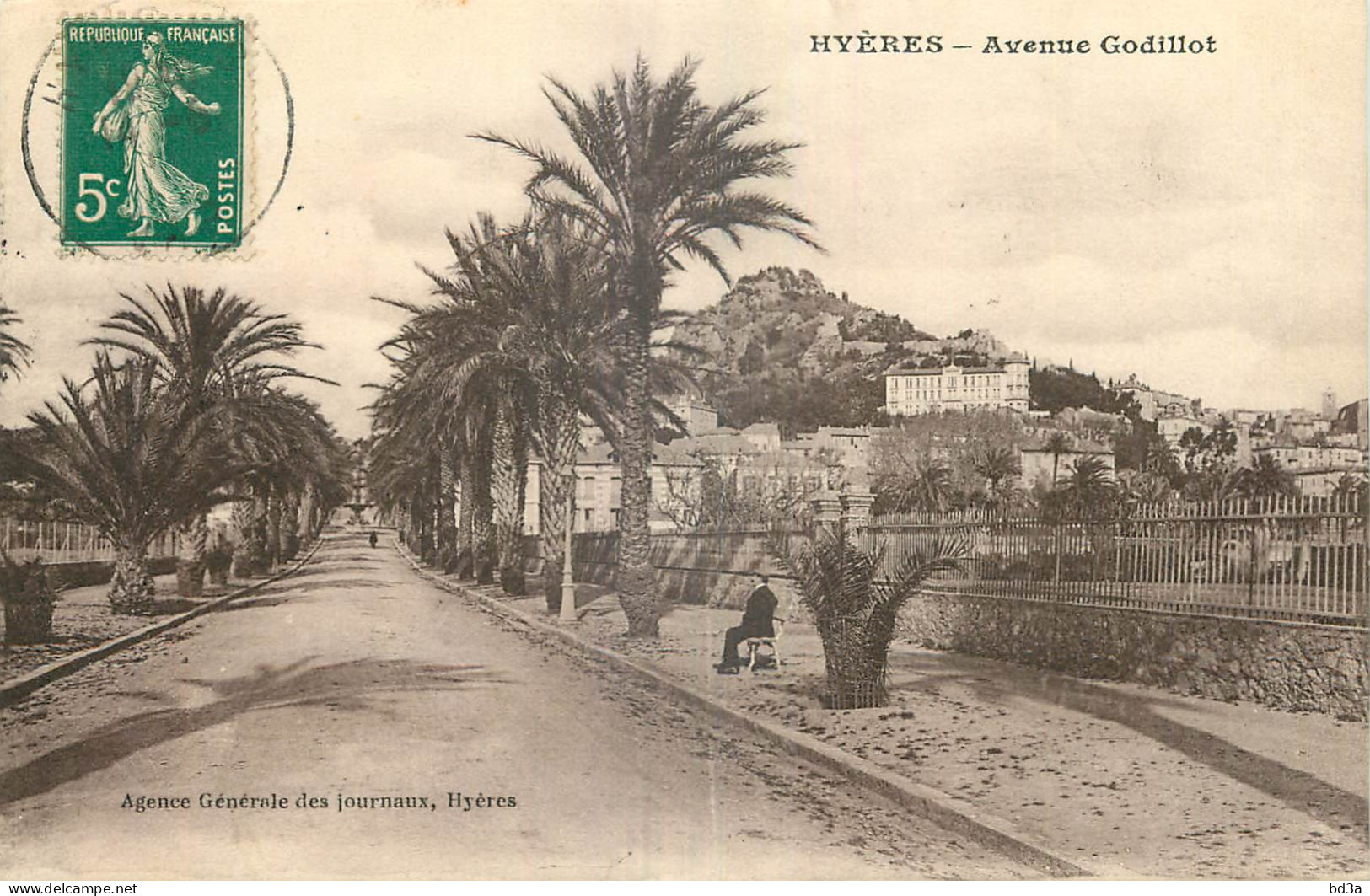 83 - HYERES - AVENUE GODILLOT -  Agence Générale Des Journaux - Hyeres