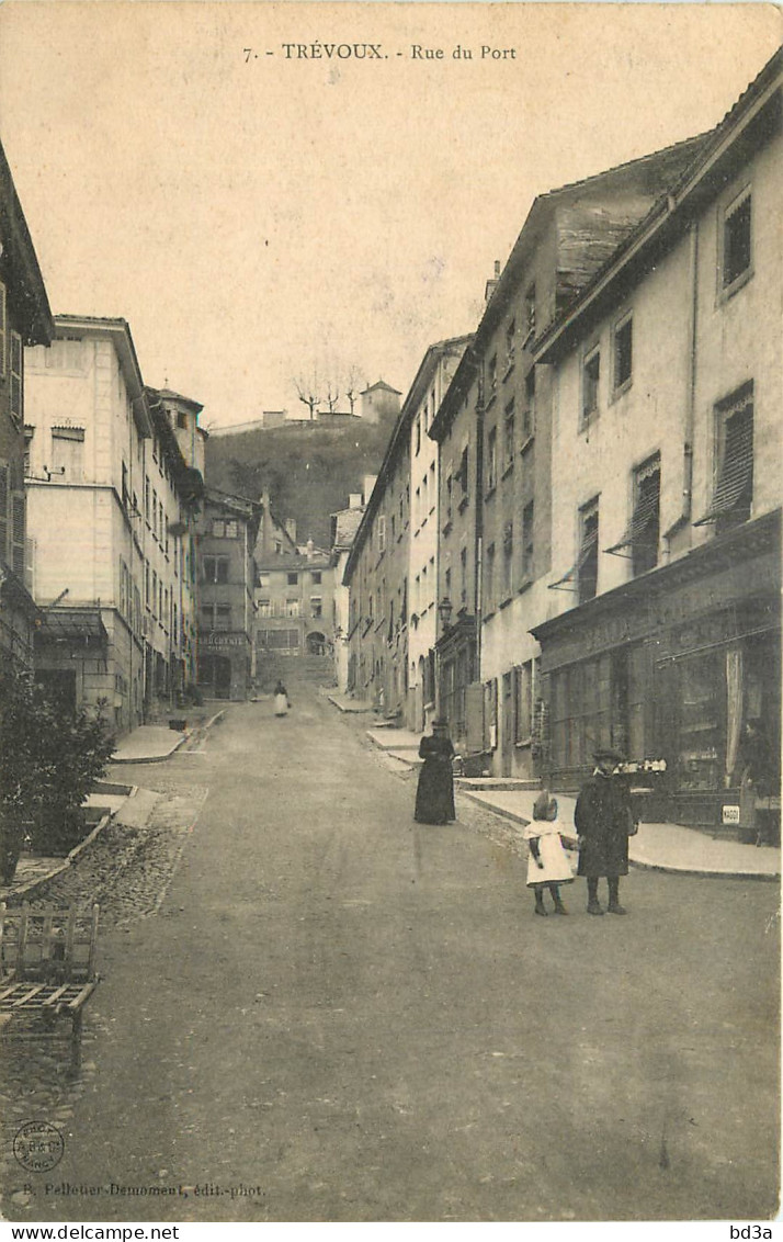 01 -  TREVOUX - RUE DU PORT - Trévoux