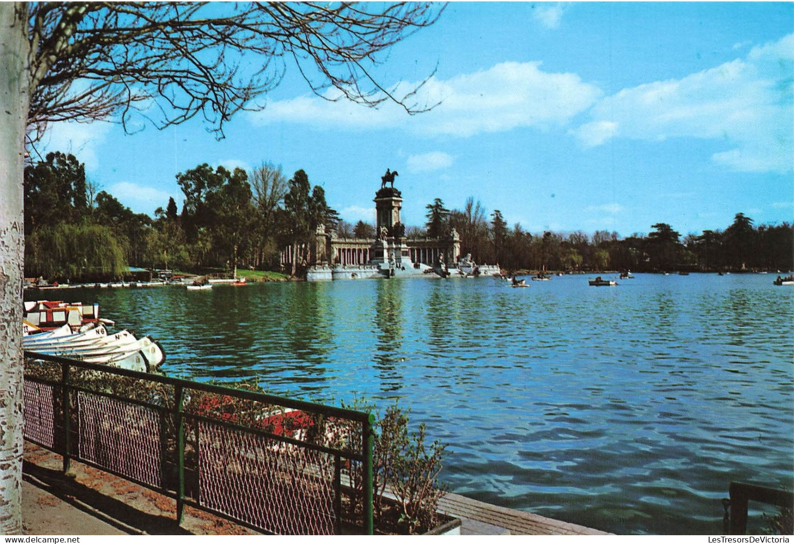 ESPAGNE - Madrid - Etang Du Retiro - The Retiro Pond - Vue Panoramique - Carte Postale - Madrid