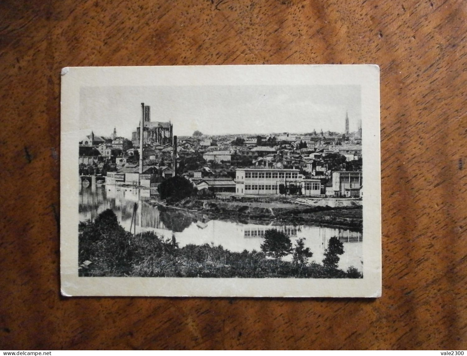 Petite Carte 9 X 6.5 Cm Vienne Au Pont St Etienne - Limoges