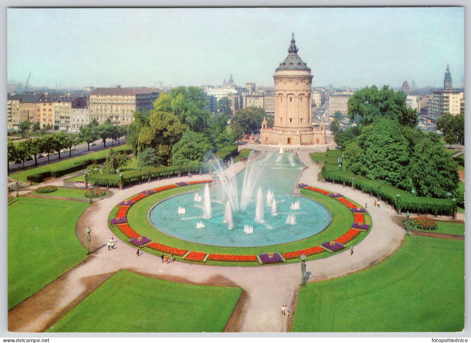 935 Mannheim  Friedrichsplatz Mit Wasserturm - Mannheim