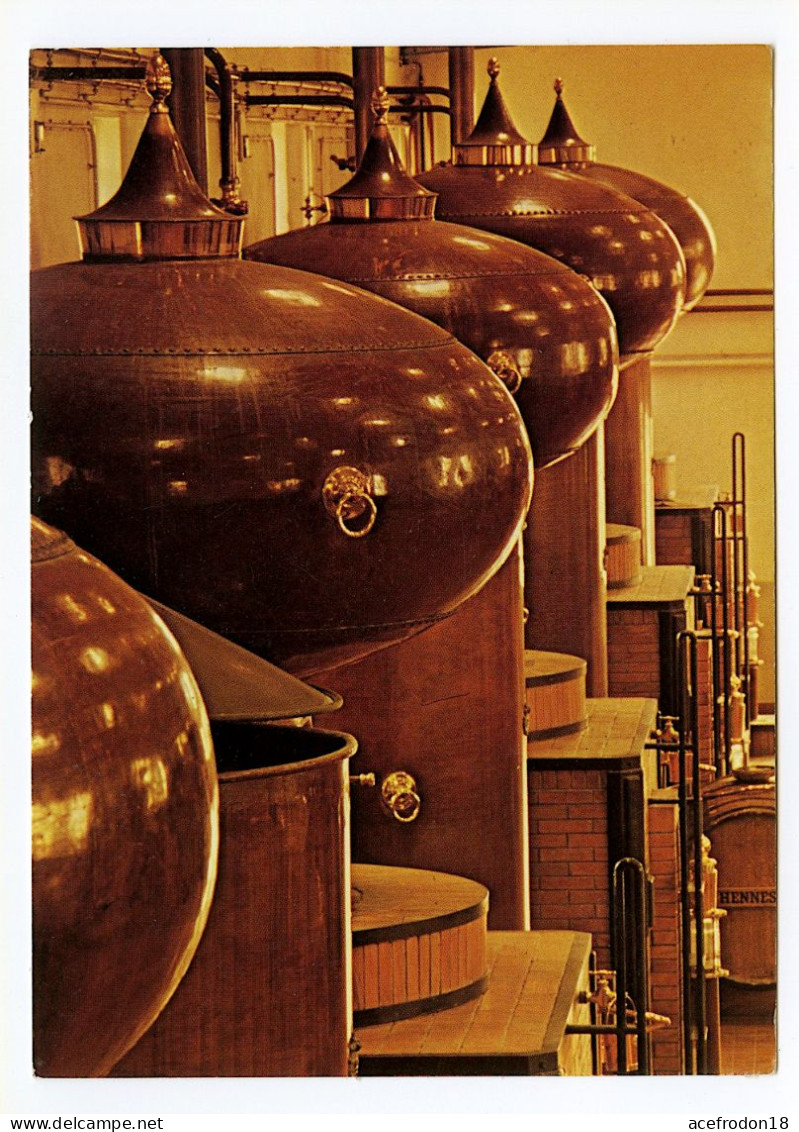 COGNAC - Distillerie Hennessy Du Peu - Les Chauffe-vin - Cognac