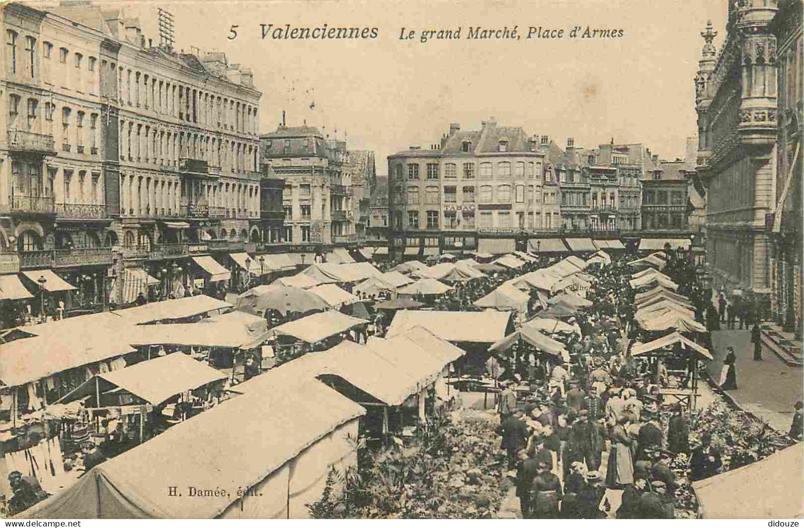 59 - Valenciennes - Le Grand Marché Place D'Armes - Animée - CPA - Oblitération Ronde De 1906 - Voir Scans Recto-Verso - Valenciennes