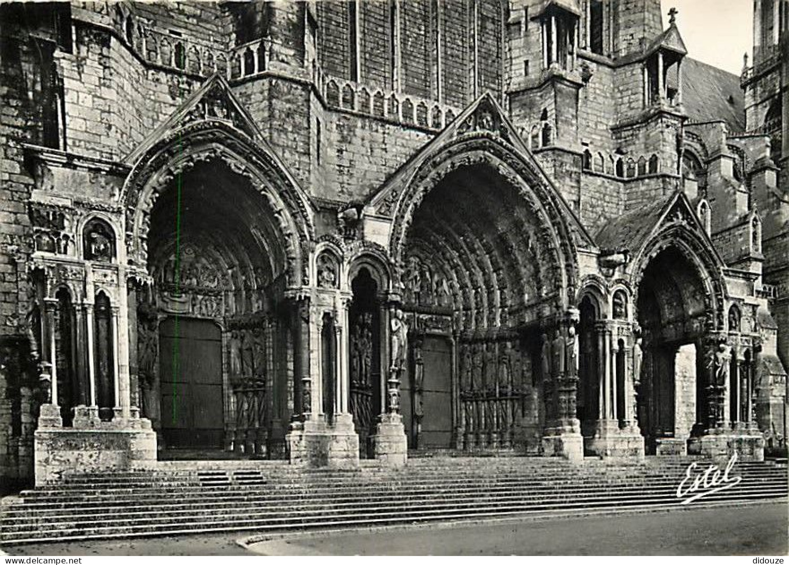28 - Chartres - La Cathédrale - Le Portail Nord - Mention Photographie Véritable - Carte Dentelée - CPSM Grand Format -  - Chartres