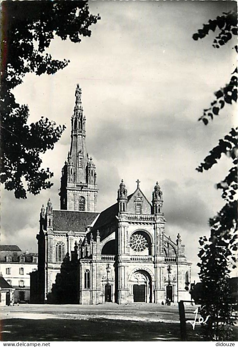 56 - Sainte Anne D'Auray - La Basilique - Mention Photographie Véritable - CPSM Grand Format - Carte Neuve - Voir Scans  - Sainte Anne D'Auray