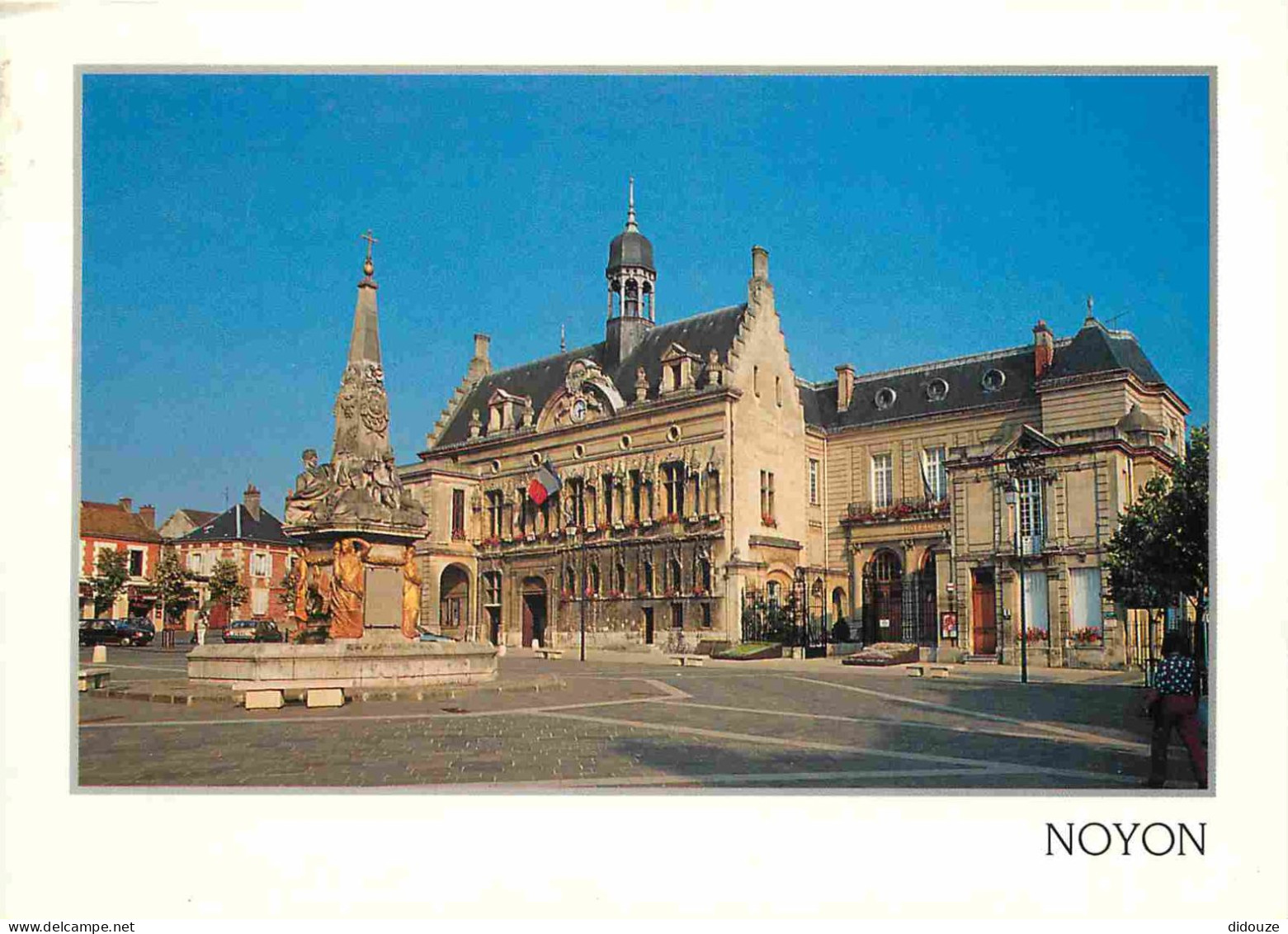 60 - Noyon - Hôtel De Ville - CPM - Voir Scans Recto-Verso - Noyon