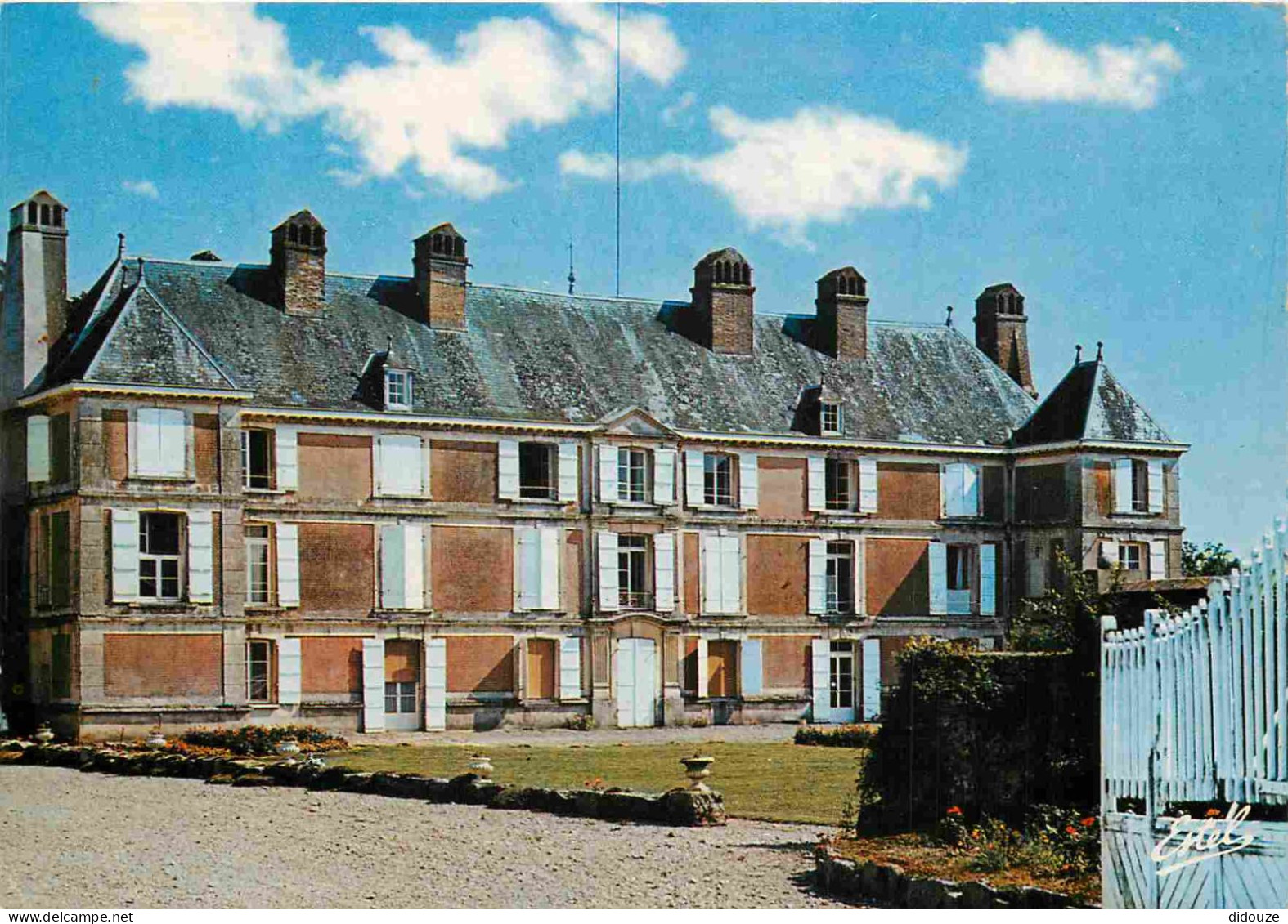 60 - Songeons - Le Chateau - CPM - Carte Neuve - Voir Scans Recto-Verso - Songeons