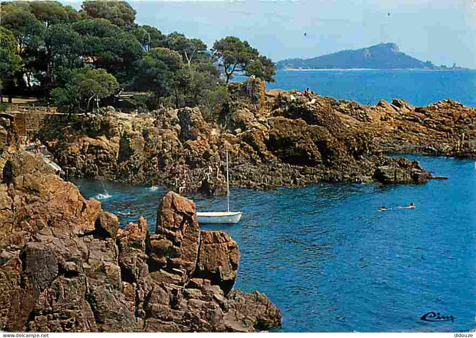 83 - Boulouris - Calanques à Santa Lucia - CPM - Voir Scans Recto-Verso - Boulouris