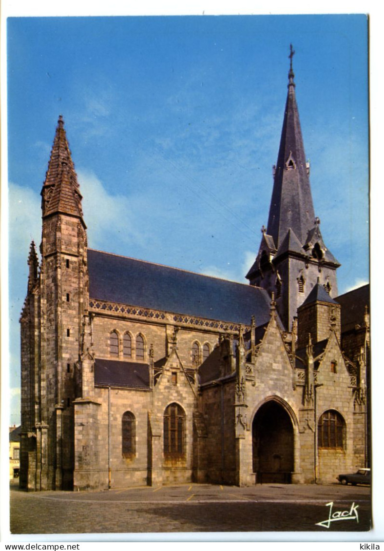 CPSM / CPM 10.5 X 15 Loire Atlantique GUERANDE Eglise St Aubin Ancienne Collégiale Des 12° Et 13° Siècle - Guérande