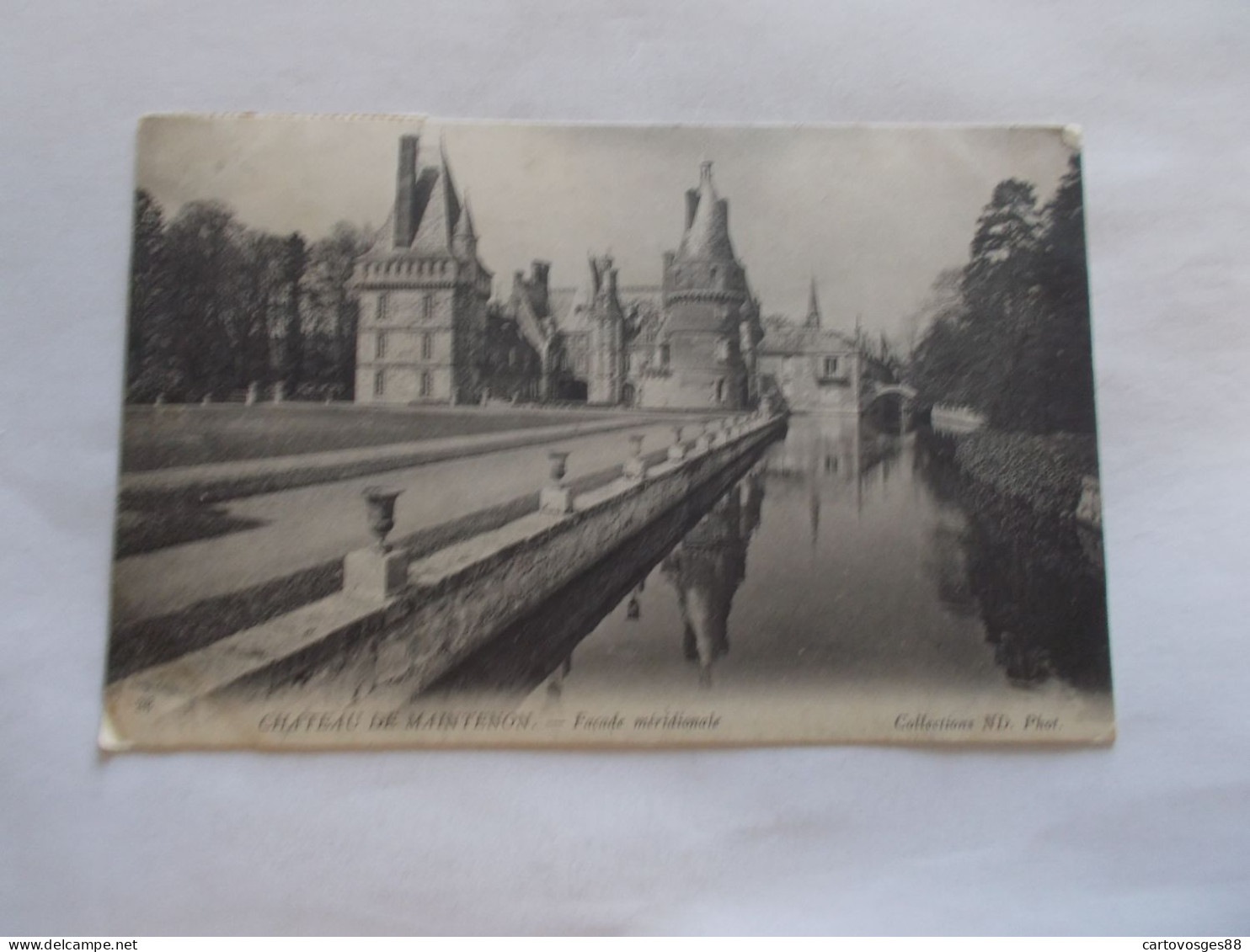 CHATEAU DE MAINTENON ( 28 Eure Et Loir ) LA FACADE MERIDIONALE ET PIECE D EAU  1904 - Maintenon