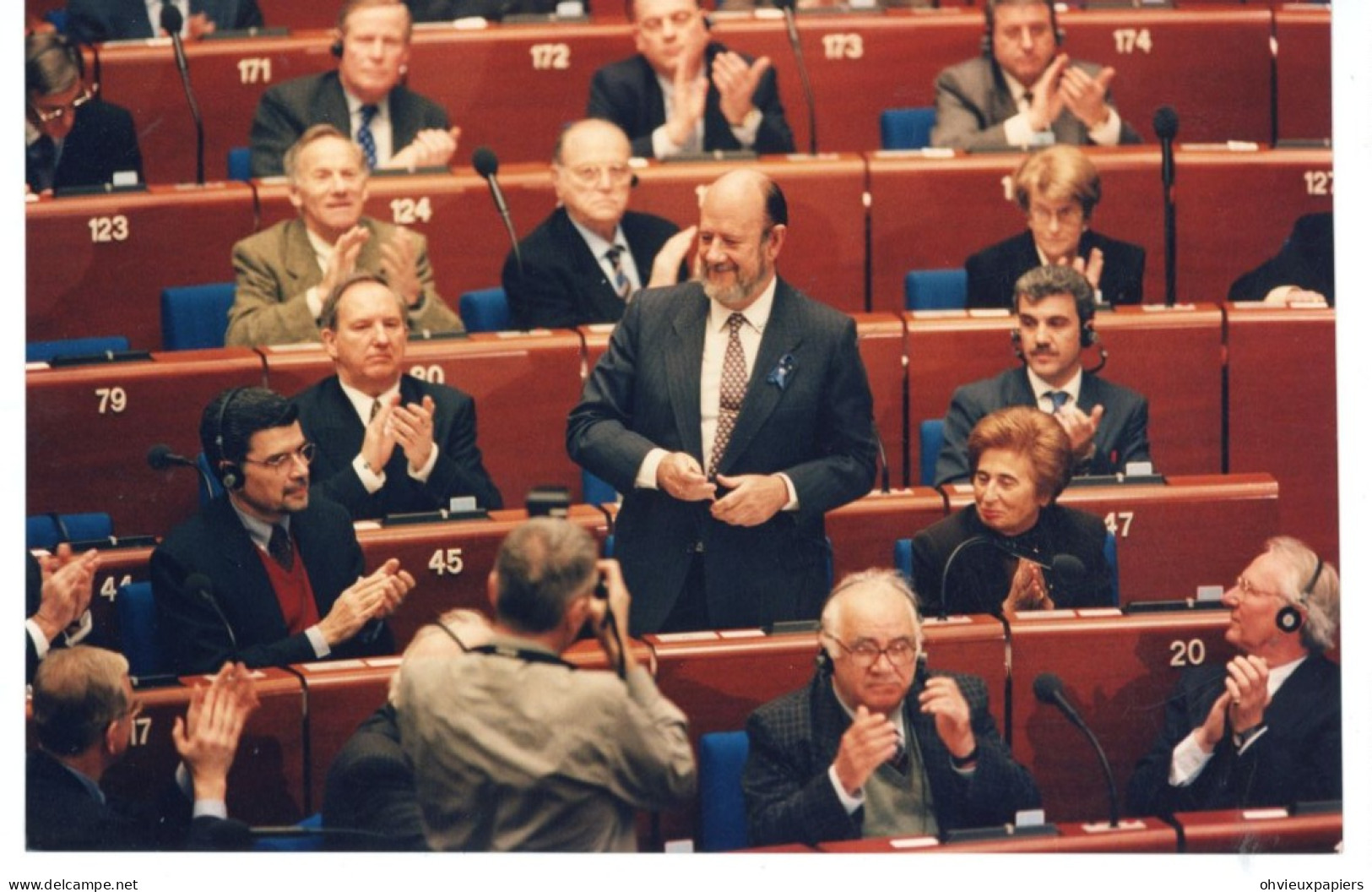 JOSE MARIA GIL-ROBLES  élu Président Du Parlement  Européens  1997 /  SIPA PRESS - Geïdentificeerde Personen