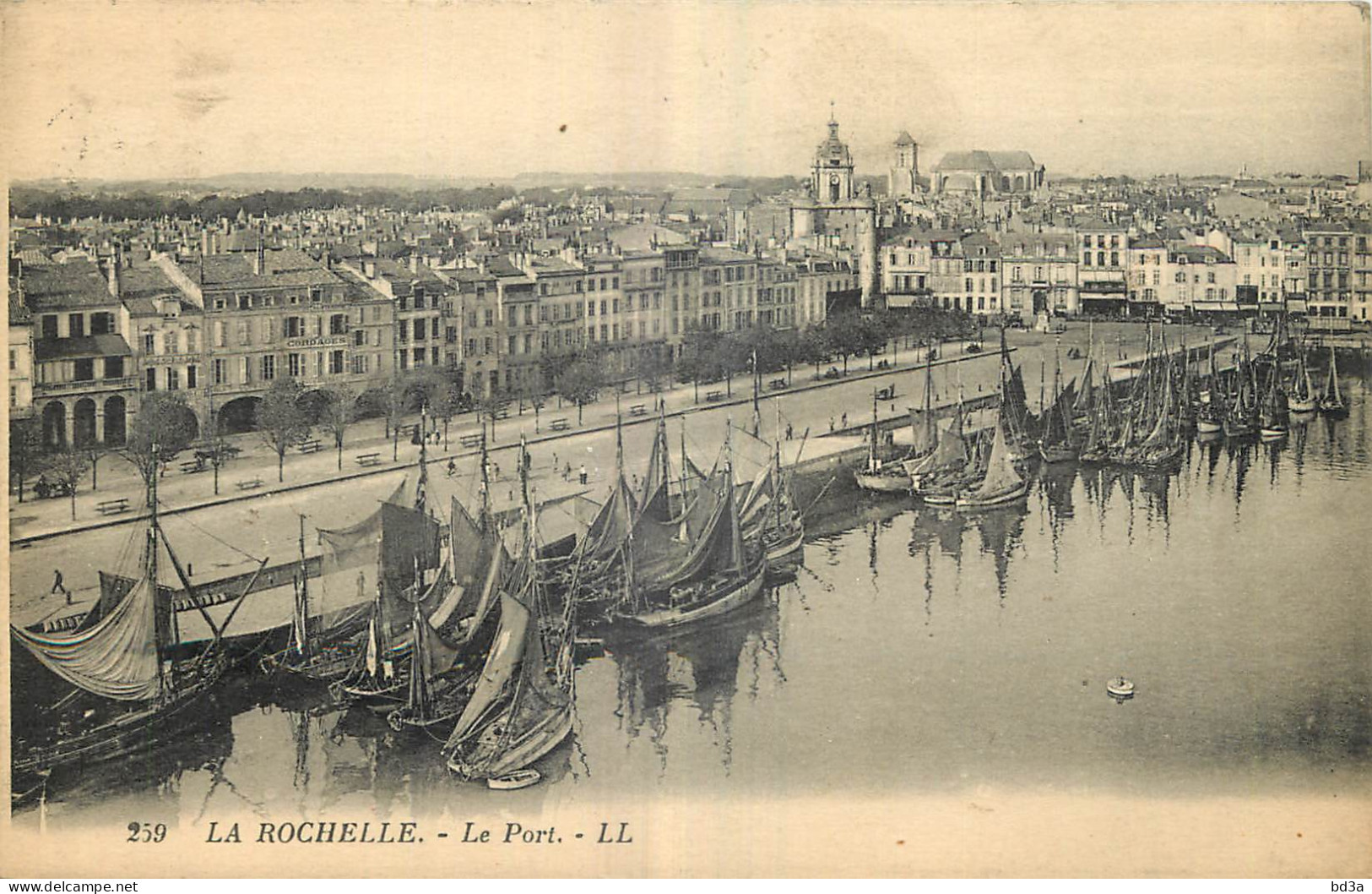 17 - LA ROCHELLE - LE PORT - LL - 259 - La Rochelle