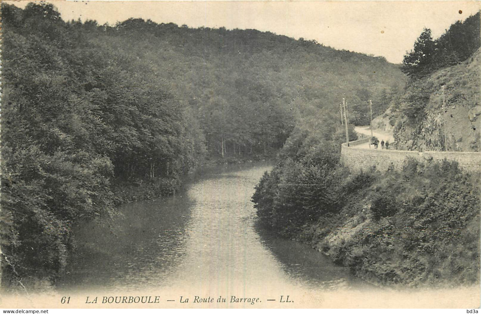 63 - LA BOURBOULE - ROUTE DU BARRAGE - La Bourboule