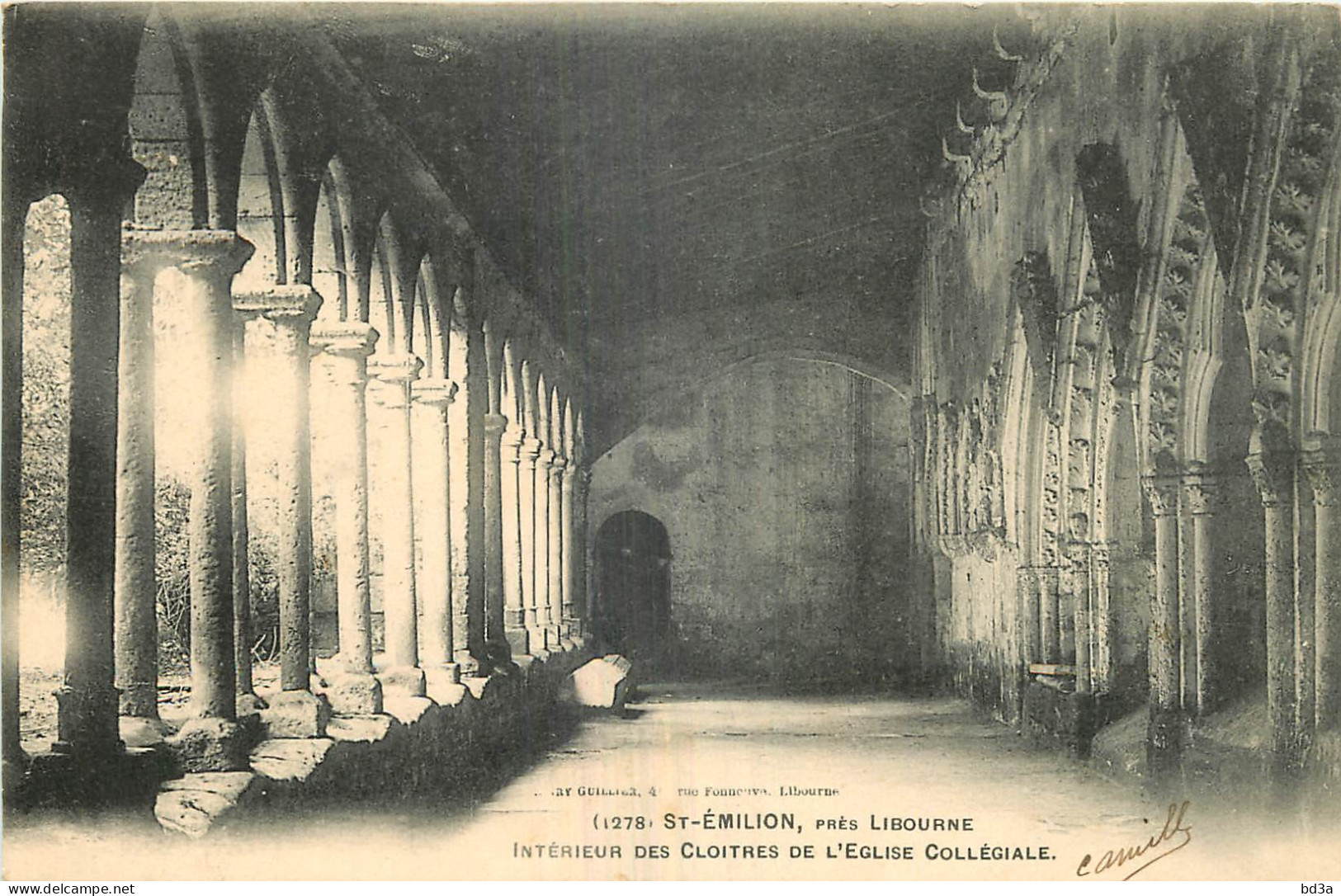 33 - SAINT EMILION - INTERIEUR DES CLOITRES DE L'EGLISE - Saint-Emilion