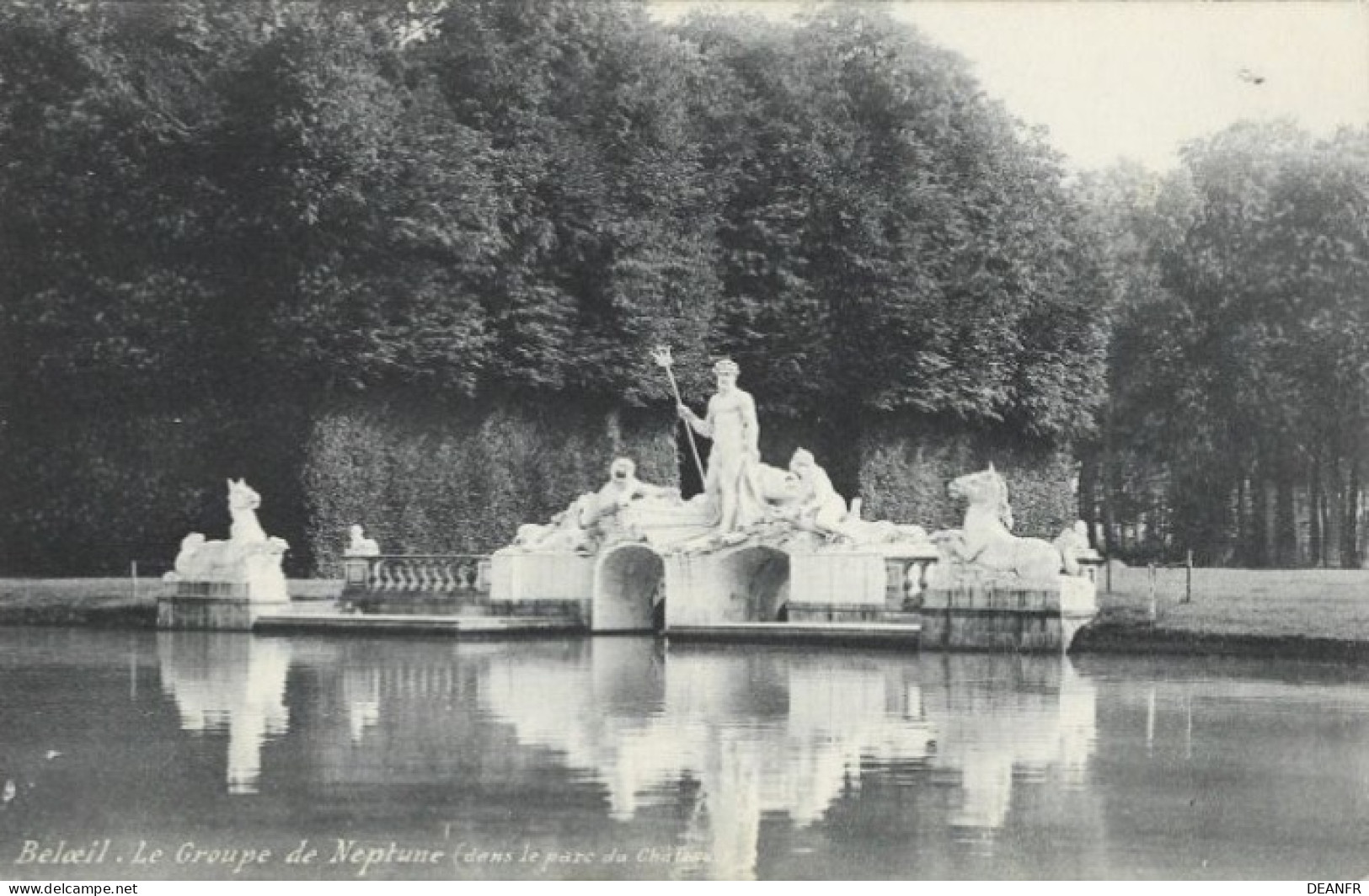 BELOEIL : Le Groupe De Neptune ( Dans Le Parc Du Château). Carte Très Bon état. - Belöil