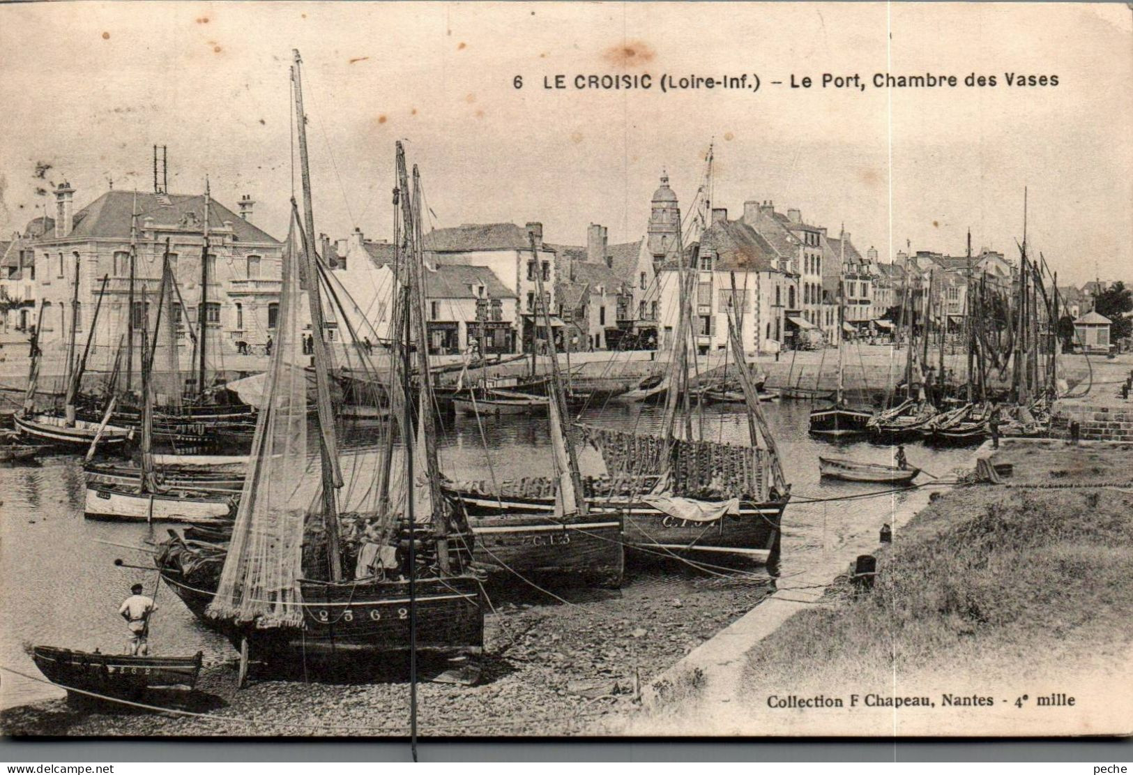 N°2119 W -cpa Le Croisic -le Port, Chambre Des Bases- - Le Croisic