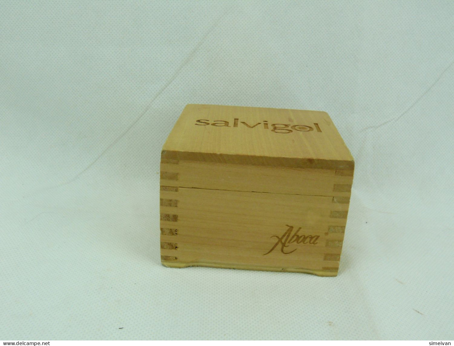 Interesting Wooden Trinket Box #2337 - Koffer