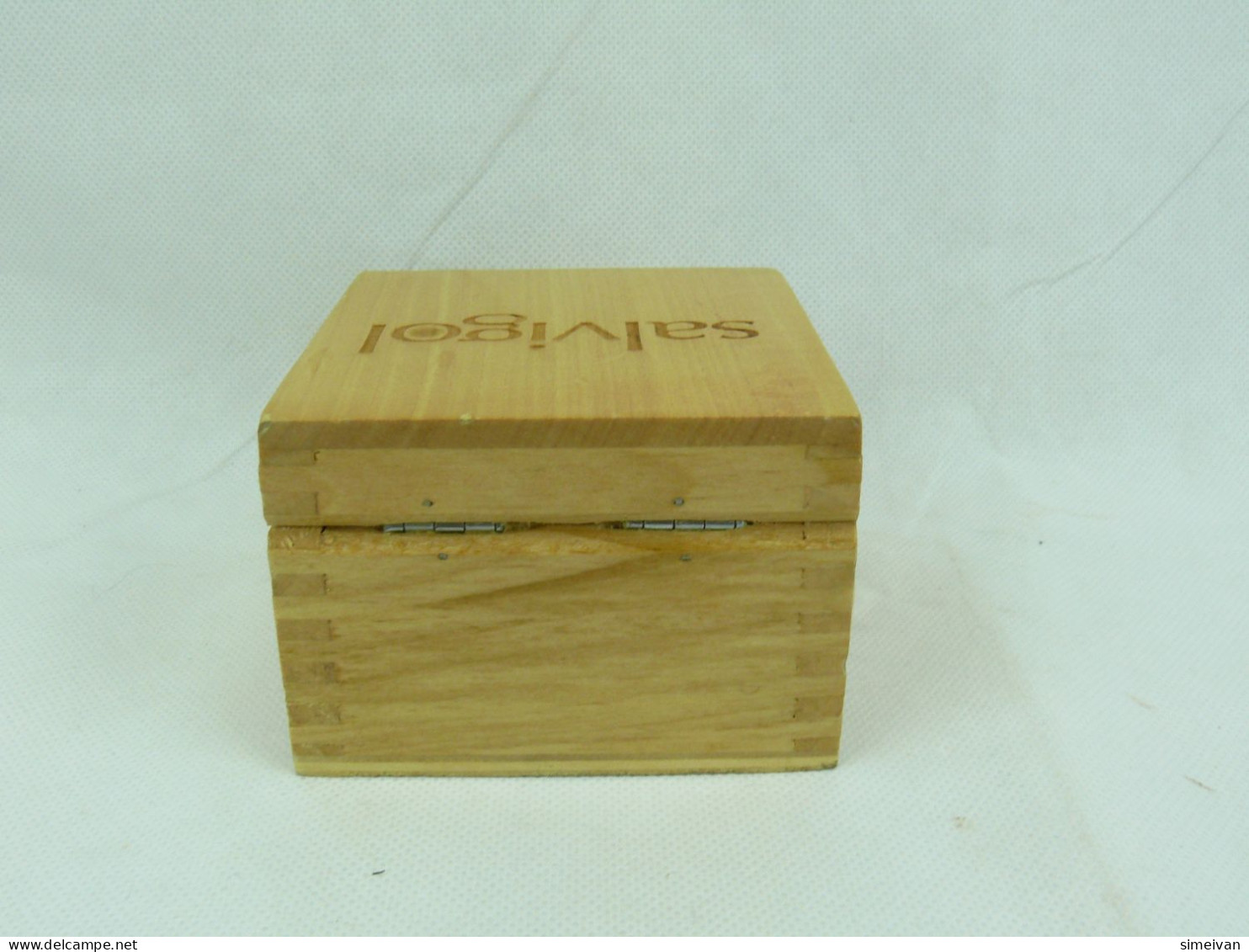 Interesting Wooden Trinket Box #2337 - Koffer