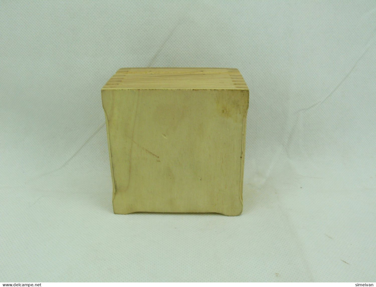 Interesting Wooden Trinket Box #2337 - Boxes