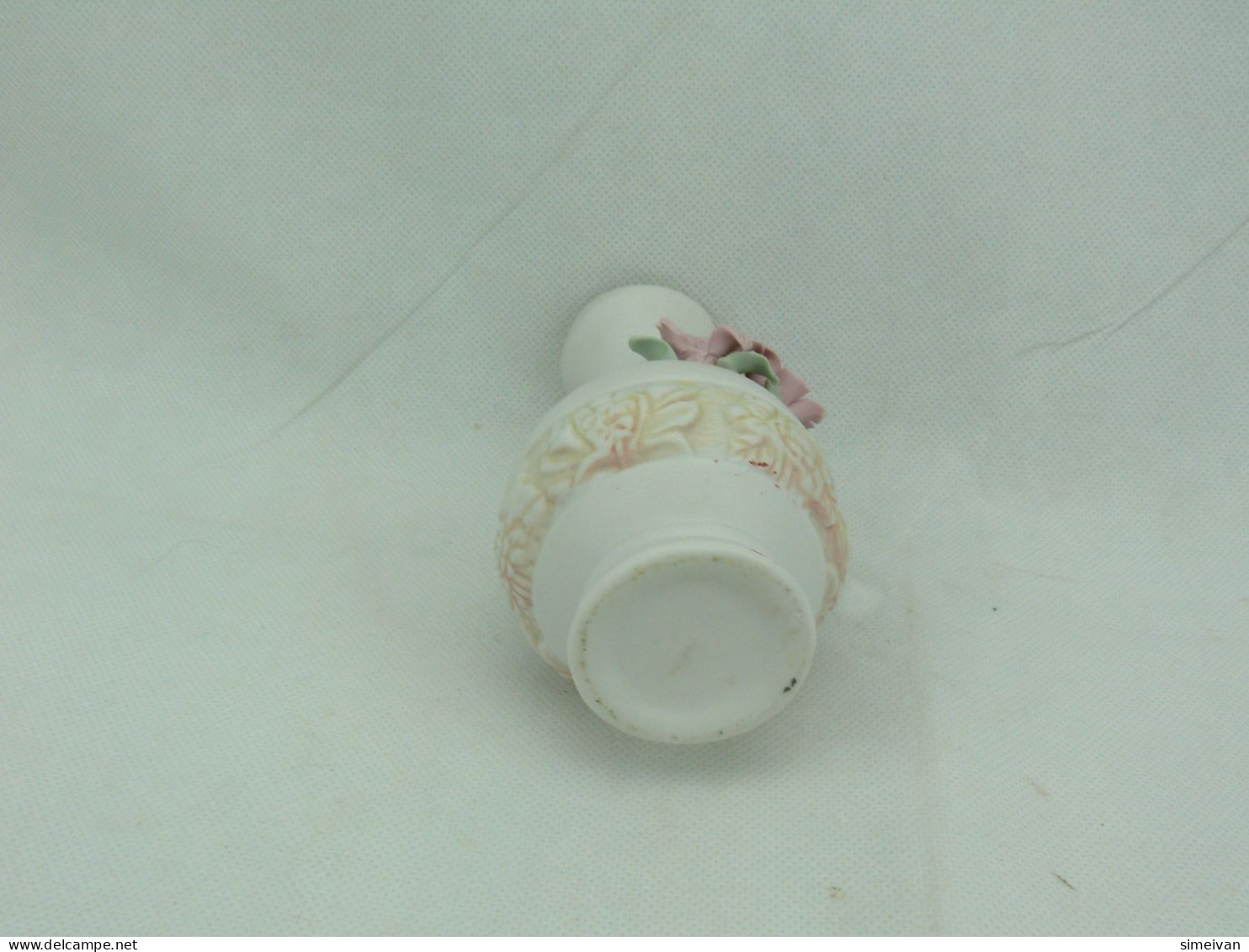 Beautiful Small Porcelain Vase with Flowers 13cm #2338