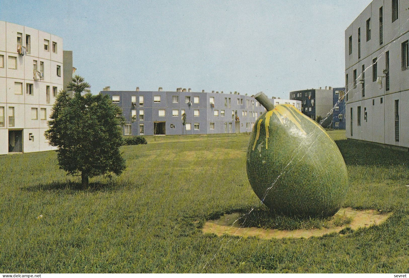 GRIGNY . - La Grande Borne. Vue D'ensemble. Cliché RARE - Grigny