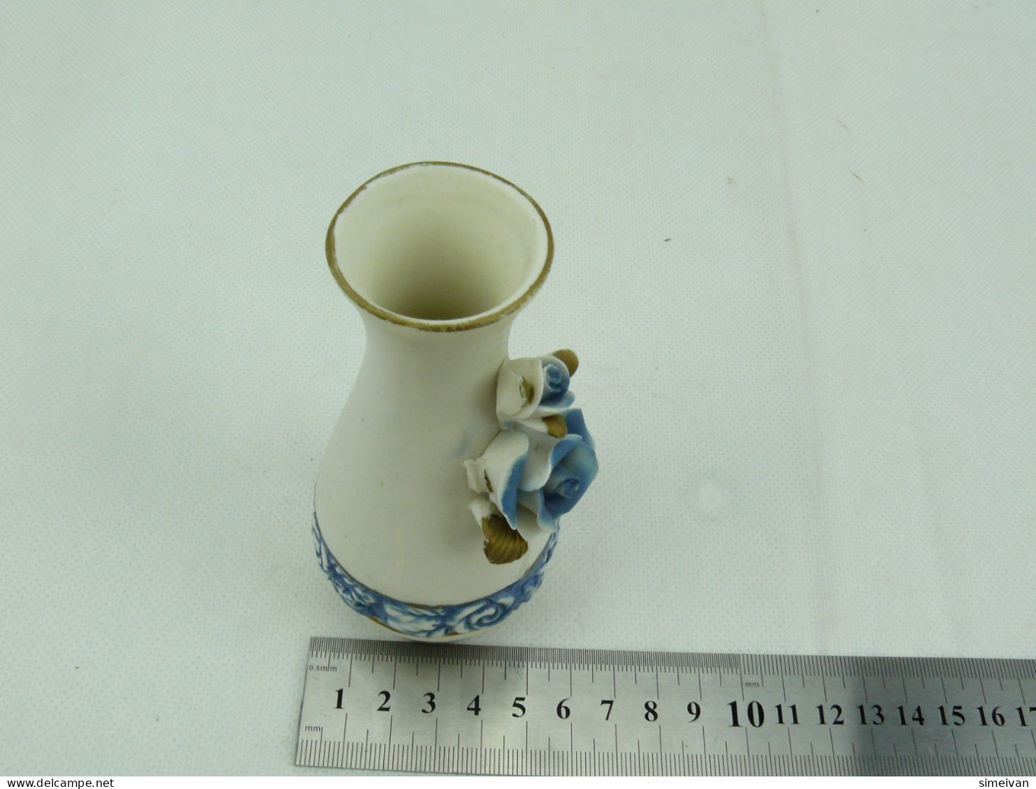 Beautiful Small Porcelain Vase with Blue Roses 12cm #2339