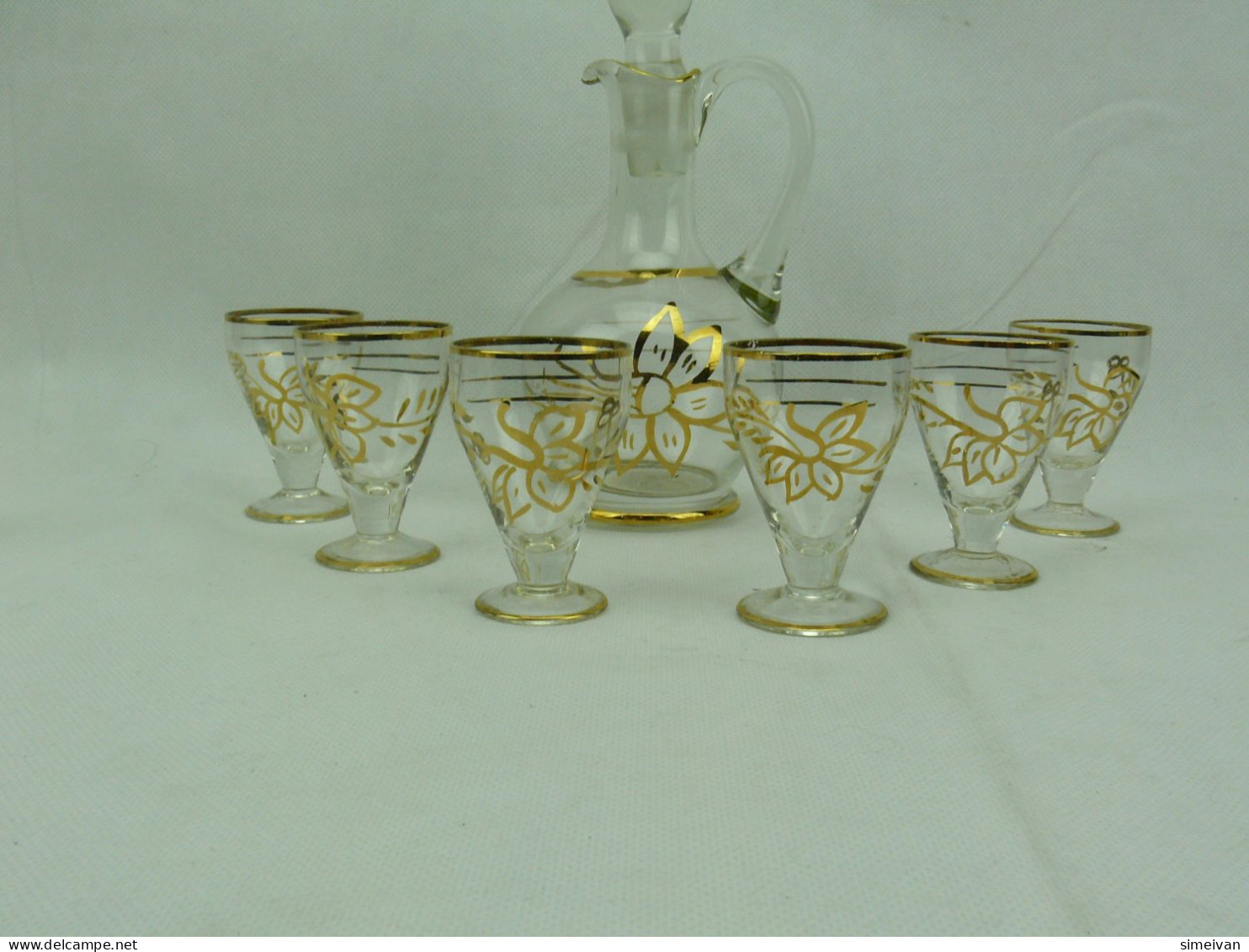 Vintage Gold Trim Glass Decanter Set With 6 Glasses #2341 - Glazen